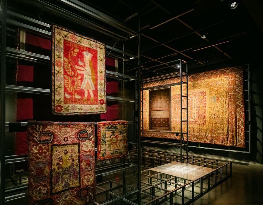 Muestra rescata valiosos tejidos y objetos virreinales